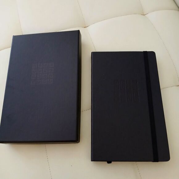 Black Give nchy Embossed Notebook with Box - Picture 1 of 5